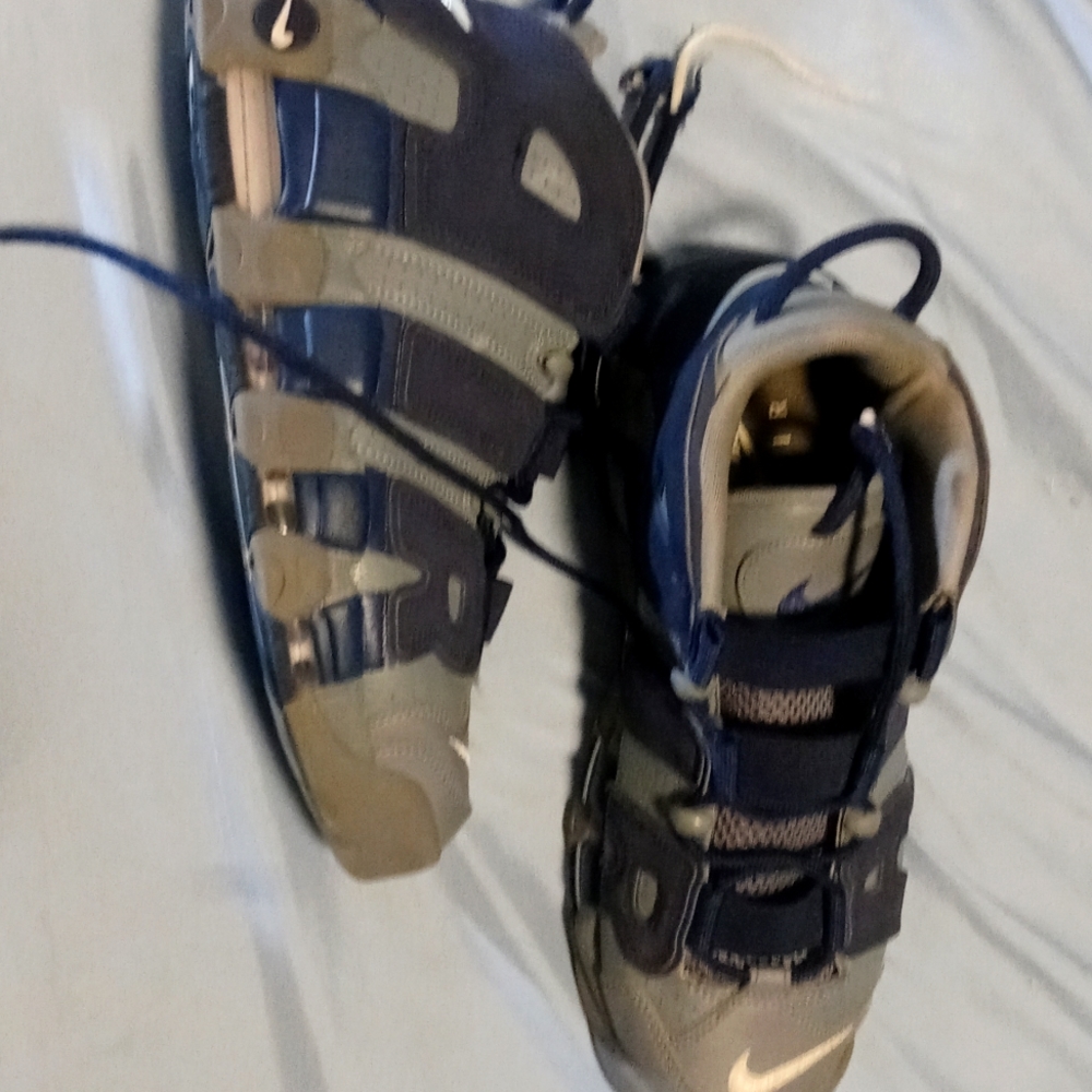 Blue nike uptempo